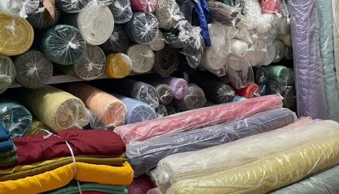 Giá thu mua phế liệu vải phụ thuộc vào yếu tố nào?